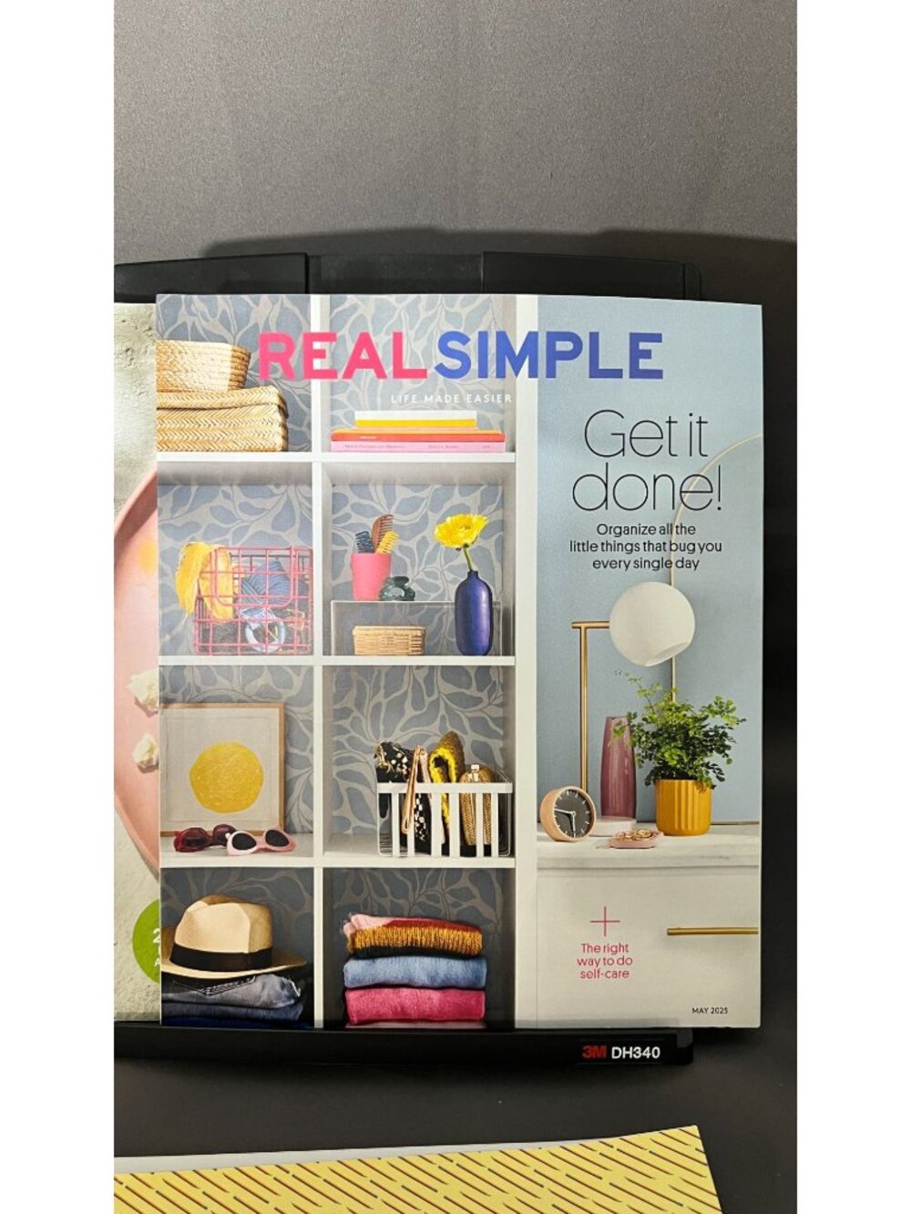 Set Of Real Simple Magazine Issues 2025 - Picture 4 of 7